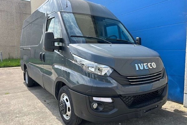 Kenidi: Iveco Daily