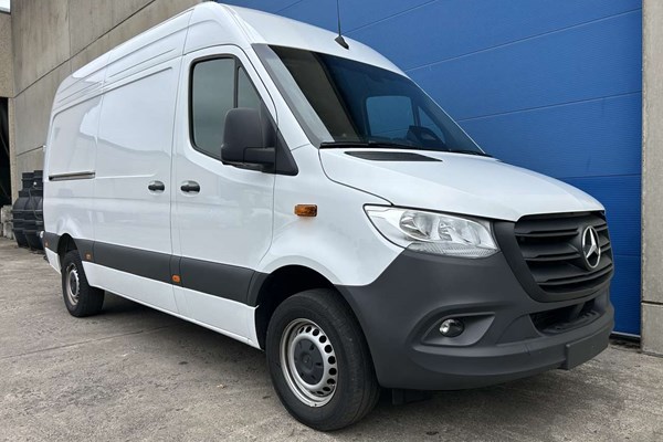 Kenidi: Mercedes-Benz Sprinter