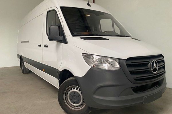 Kenidi: Mercedes-Benz Sprinter