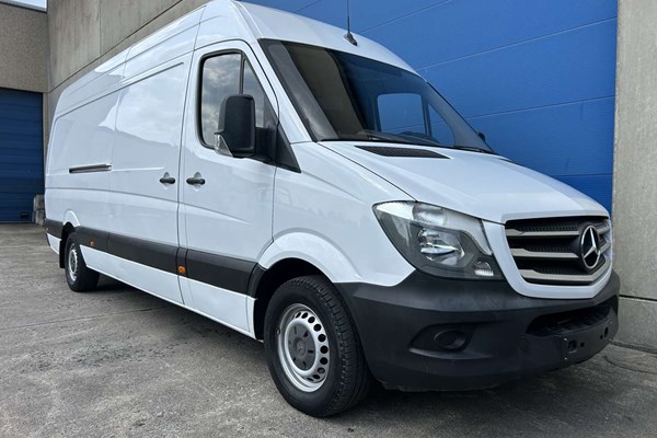 Kenidi: Mercedes-Benz Sprinter