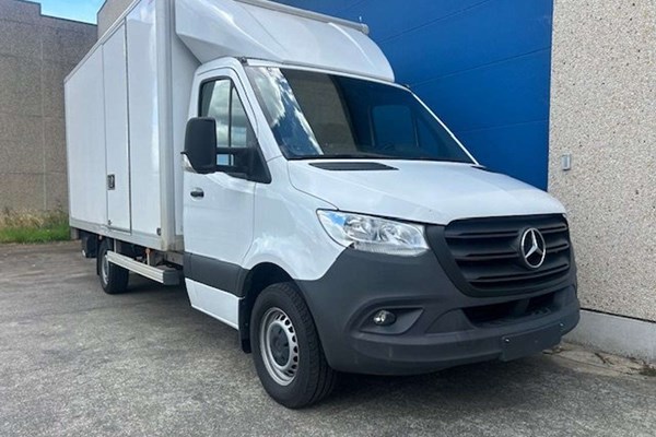 Kenidi: Mercedes-Benz Sprinter