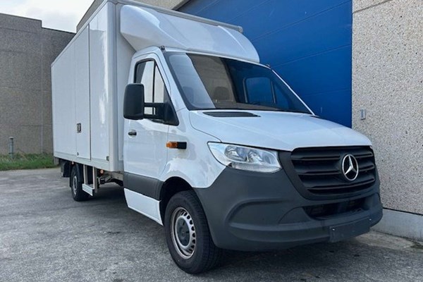 Kenidi: Mercedes-Benz Sprinter