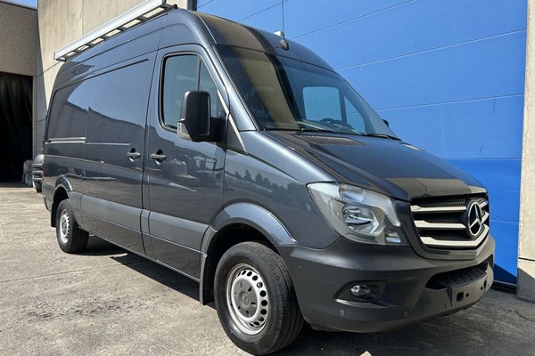 Kenidi: Mercedes-Benz Sprinter