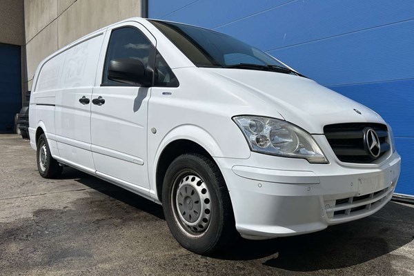Kenidi: Mercedes-Benz Vito