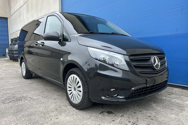 Kenidi: Mercedes-Benz Vito