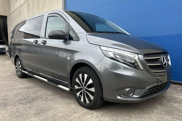 Kenidi: Mercedes-Benz Vito