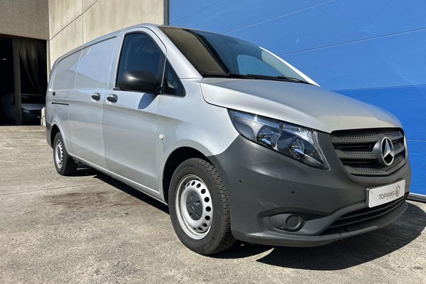Kenidi: Mercedes-Benz Vito