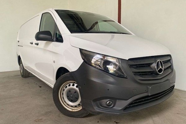 Kenidi: Mercedes-Benz Vito