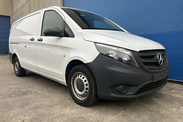 Kenidi: Mercedes-Benz Vito