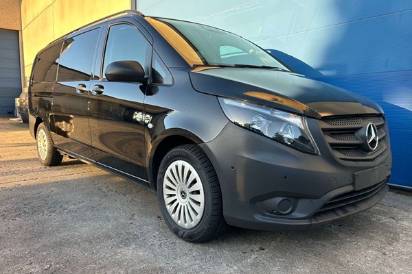 Kenidi: Mercedes-Benz Vito