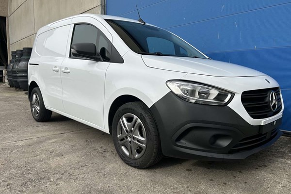 TopVans: Mercedes-Benz eCitan