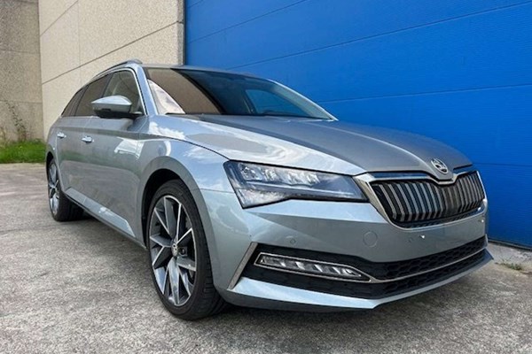 Kenidi: Skoda Superb